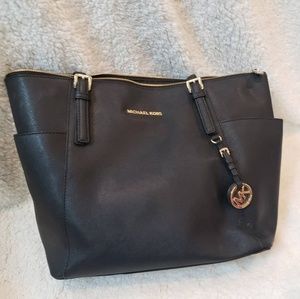 MK black purse